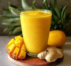 Smoothie de frutas tropicales
